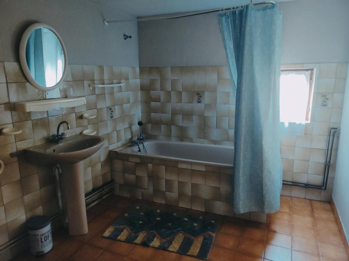 Отель Le Ys Lounge Bar Badonviller Экстерьер фото