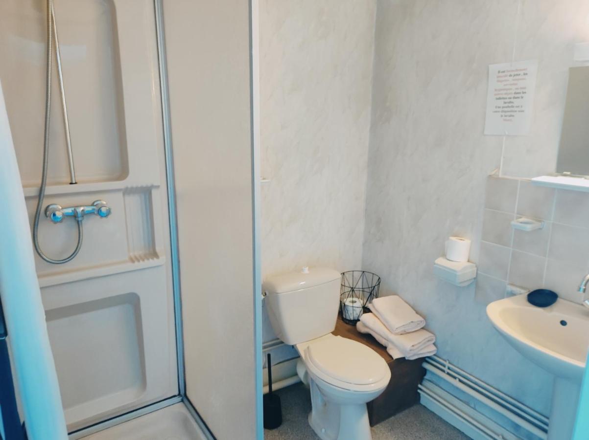 Отель Le Ys Lounge Bar Badonviller Экстерьер фото